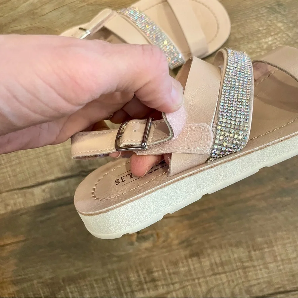 Seychelles Pink Sparkle Sandals